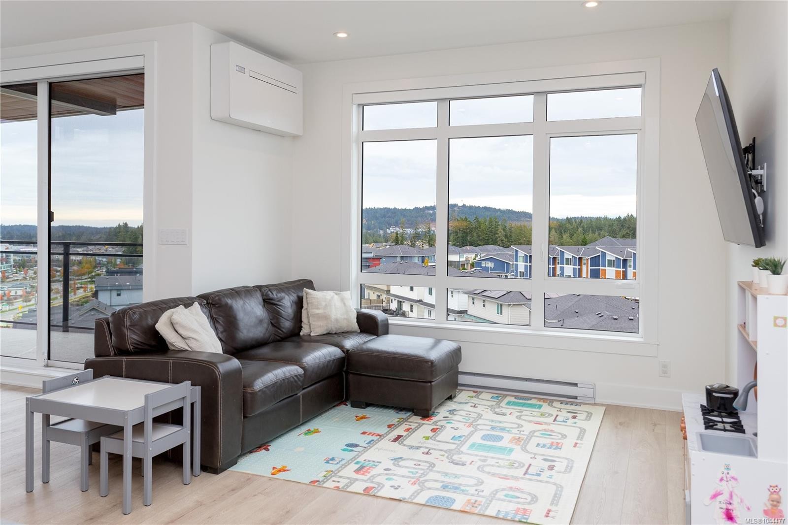 #314-1110 Samar Cres, Langford, BC - Indoor Photo Showing Living Room