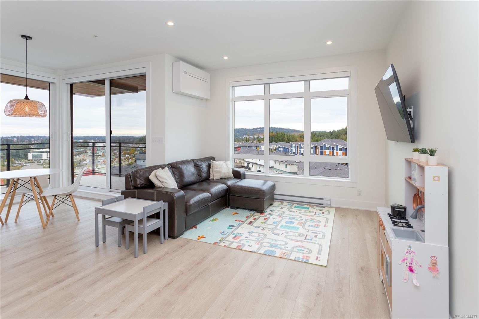 #314-1110 Samar Cres, Langford, BC - Indoor Photo Showing Living Room