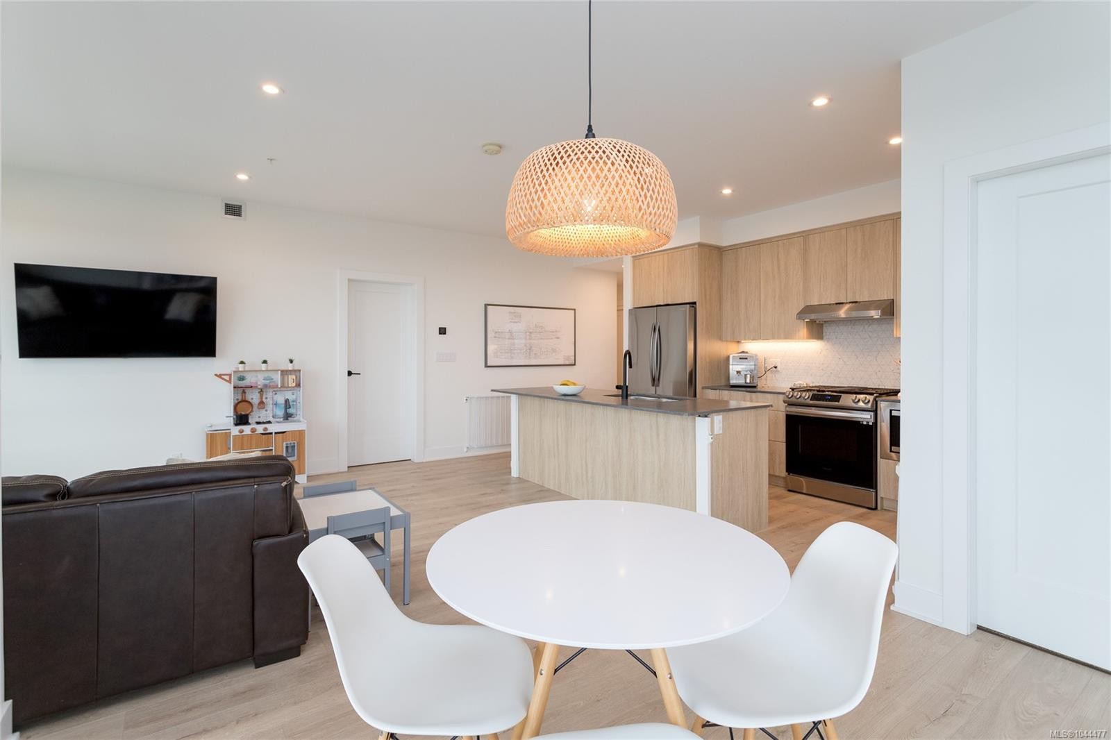#314-1110 Samar Cres, Langford, BC - Indoor