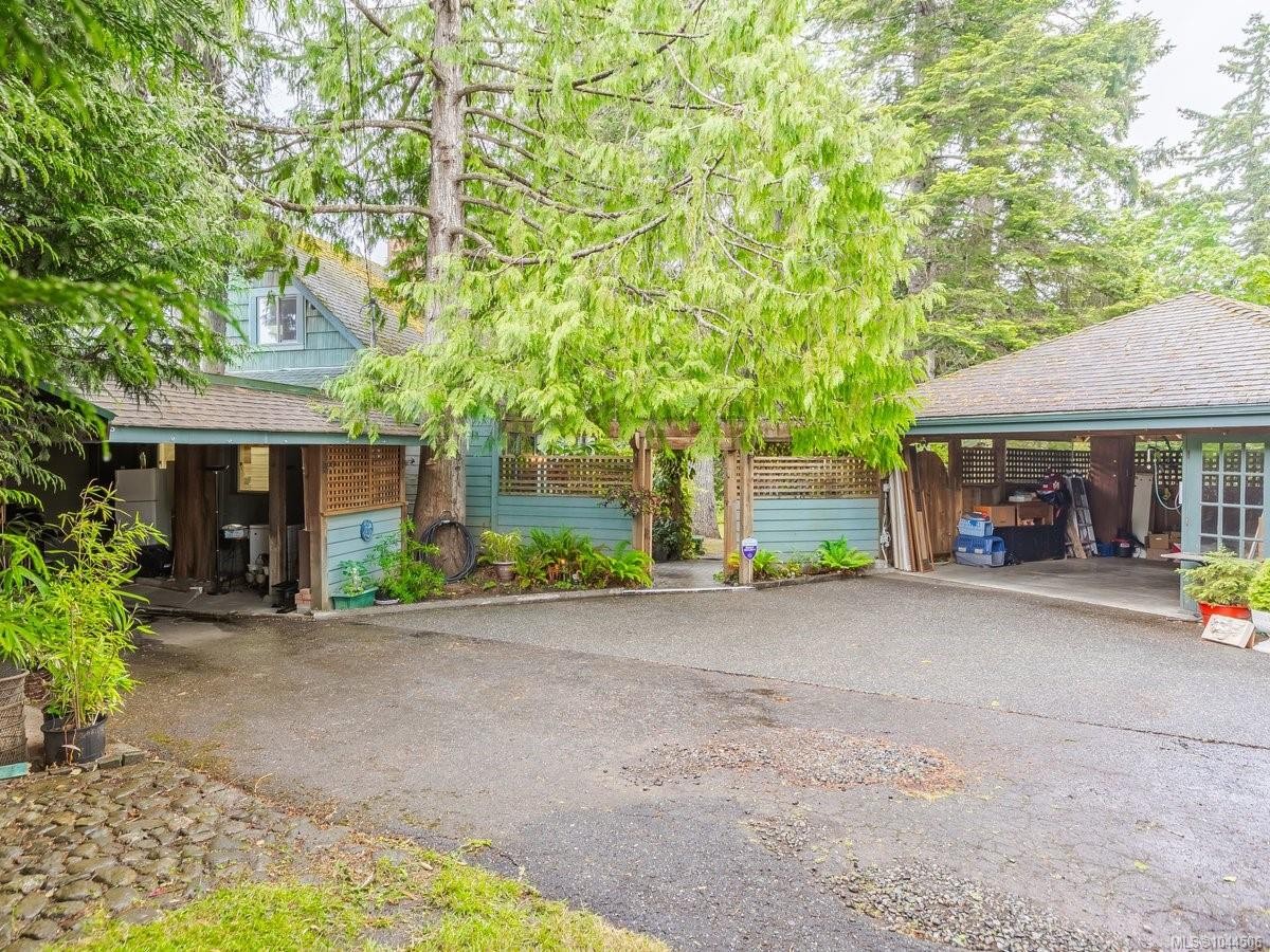1719 Centennial Ave East, Comox, BC
