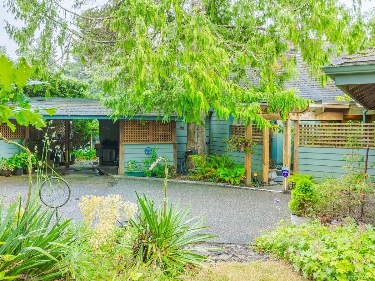 1719 Centennial Ave East, Comox, BC