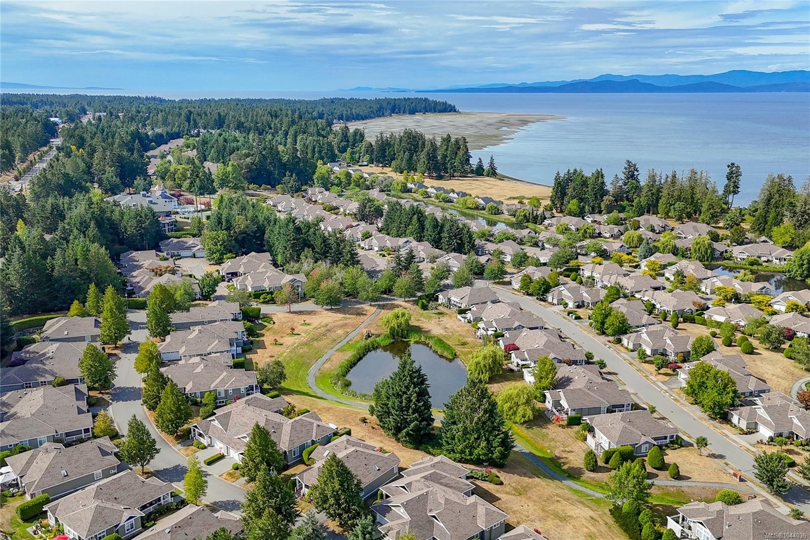 1384 Cape Cod Dr, Parksville, BC