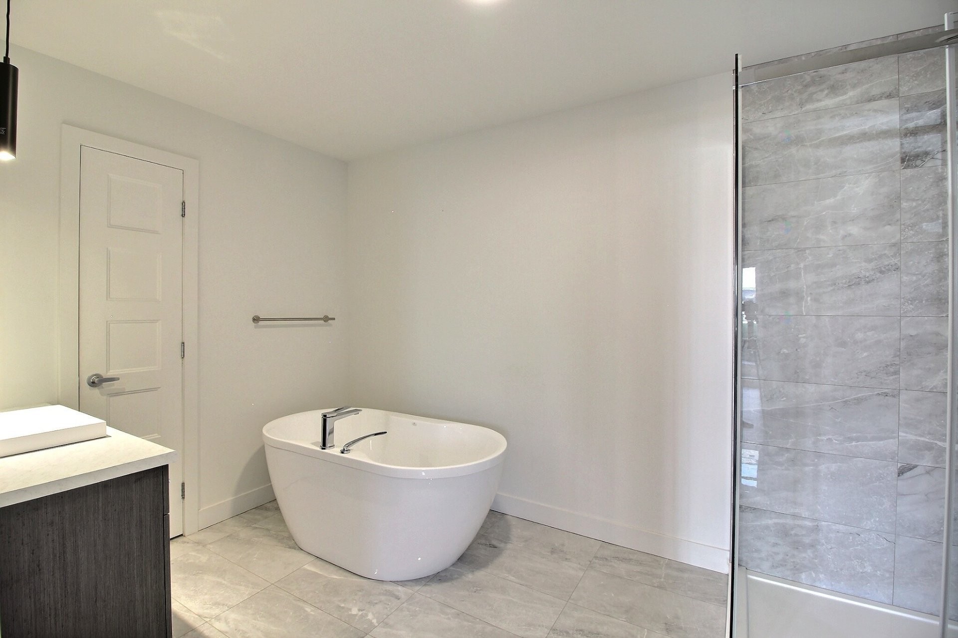 Bathroom - 401-2357 Rue Harold-Cooke, Sherbrooke (Les Nations), QC - Indoor Photo Showing Bathroom