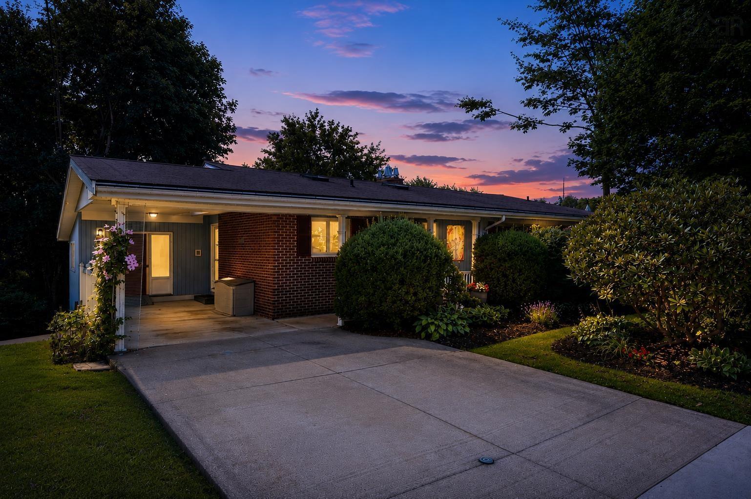 48 Briarwood Crescent, Halifax, NS - Outdoor