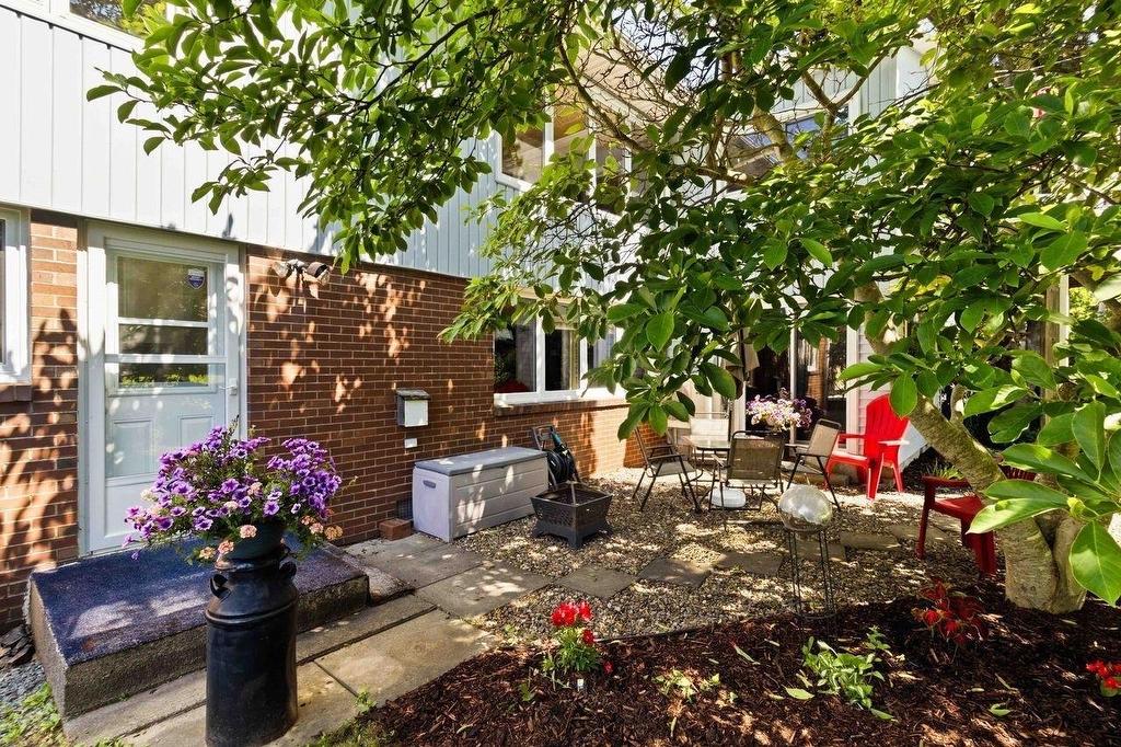 48 Briarwood Crescent, Halifax, NS - Outdoor