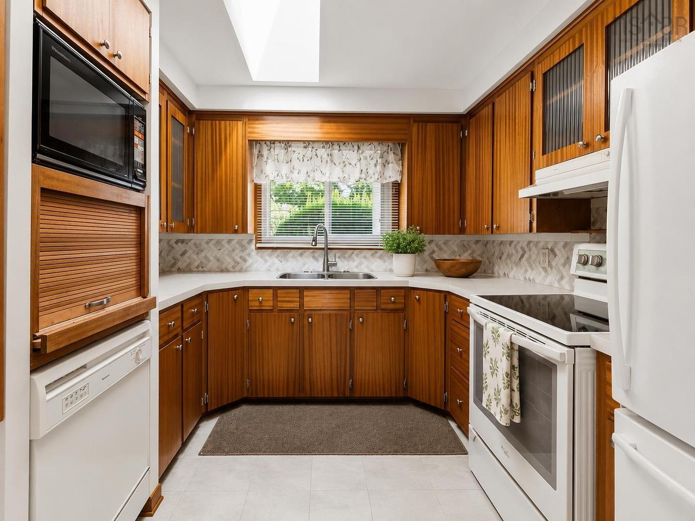 48 Briarwood Crescent, Halifax, NS - Indoor Photo Showing Kitchen With Double Sink