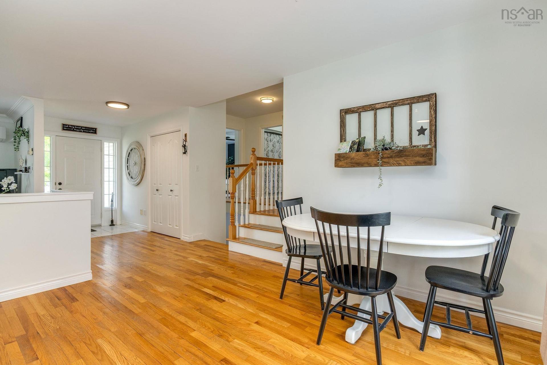10 Brookside Avenue, Lantz, NS - Indoor Photo Showing Dining Room