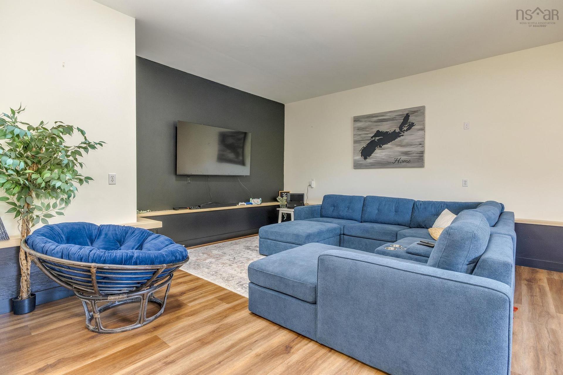 10 Brookside Avenue, Lantz, NS - Indoor Photo Showing Living Room