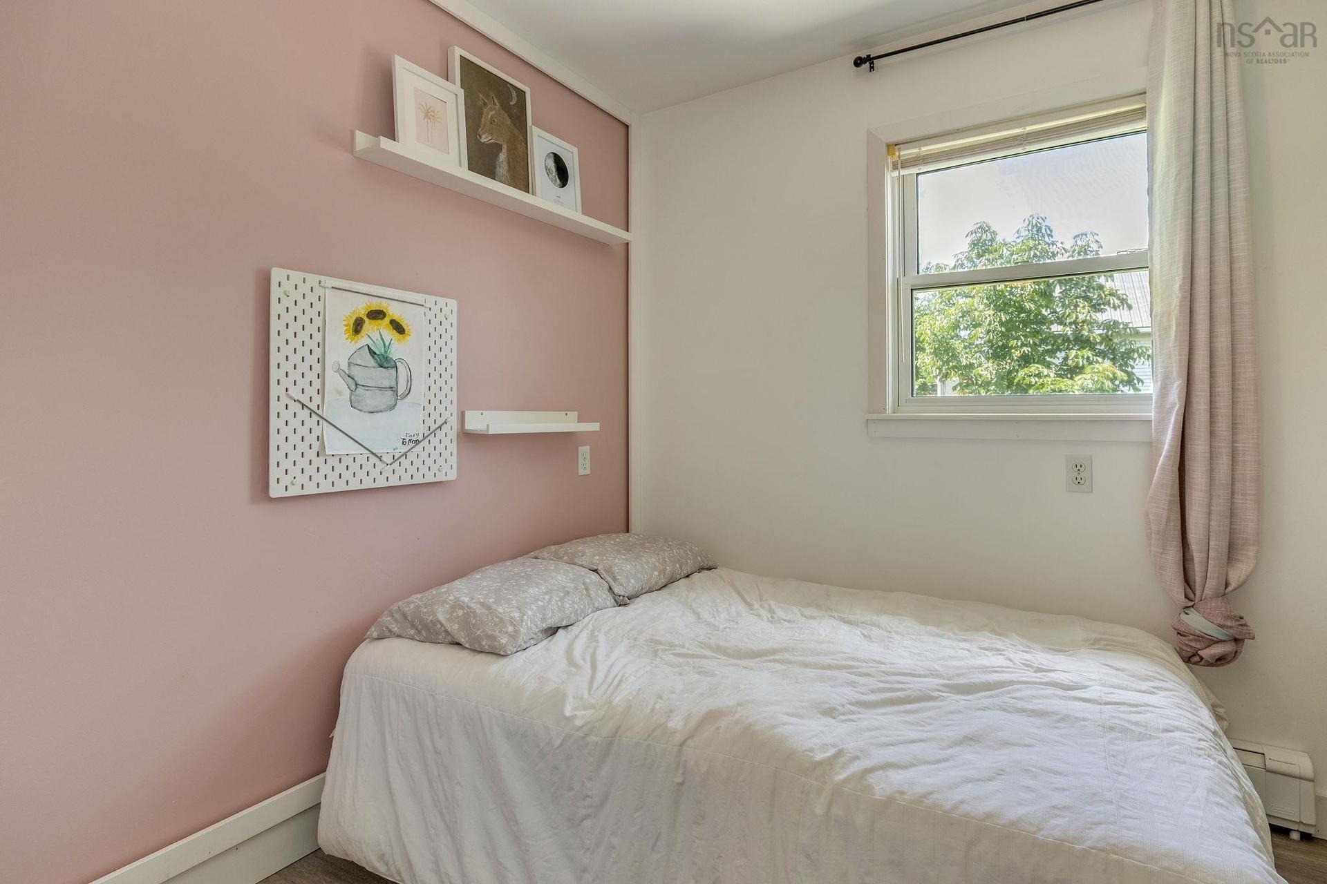 10 Brookside Avenue, Lantz, NS - Indoor Photo Showing Bedroom