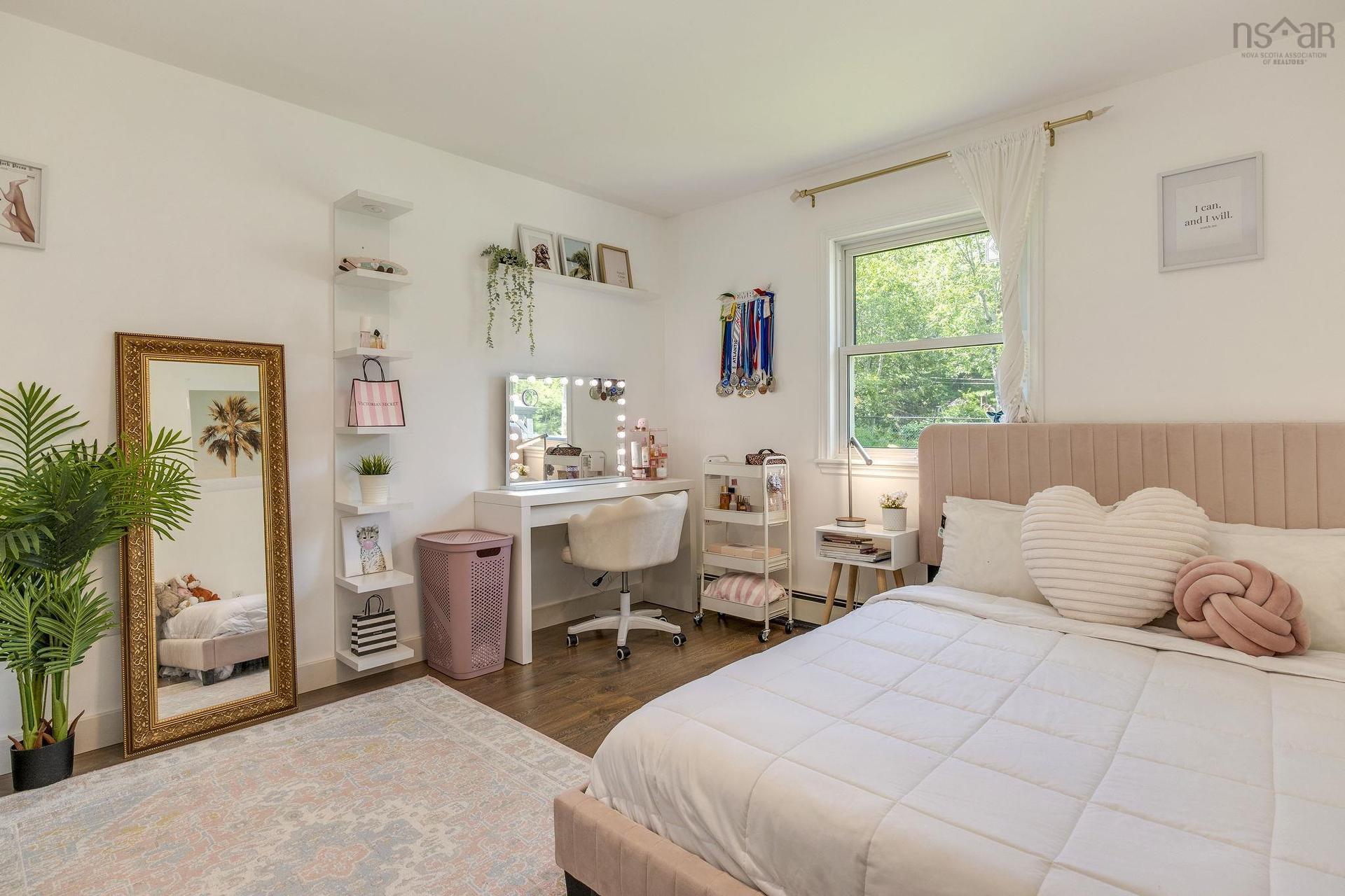 10 Brookside Avenue, Lantz, NS - Indoor Photo Showing Bedroom