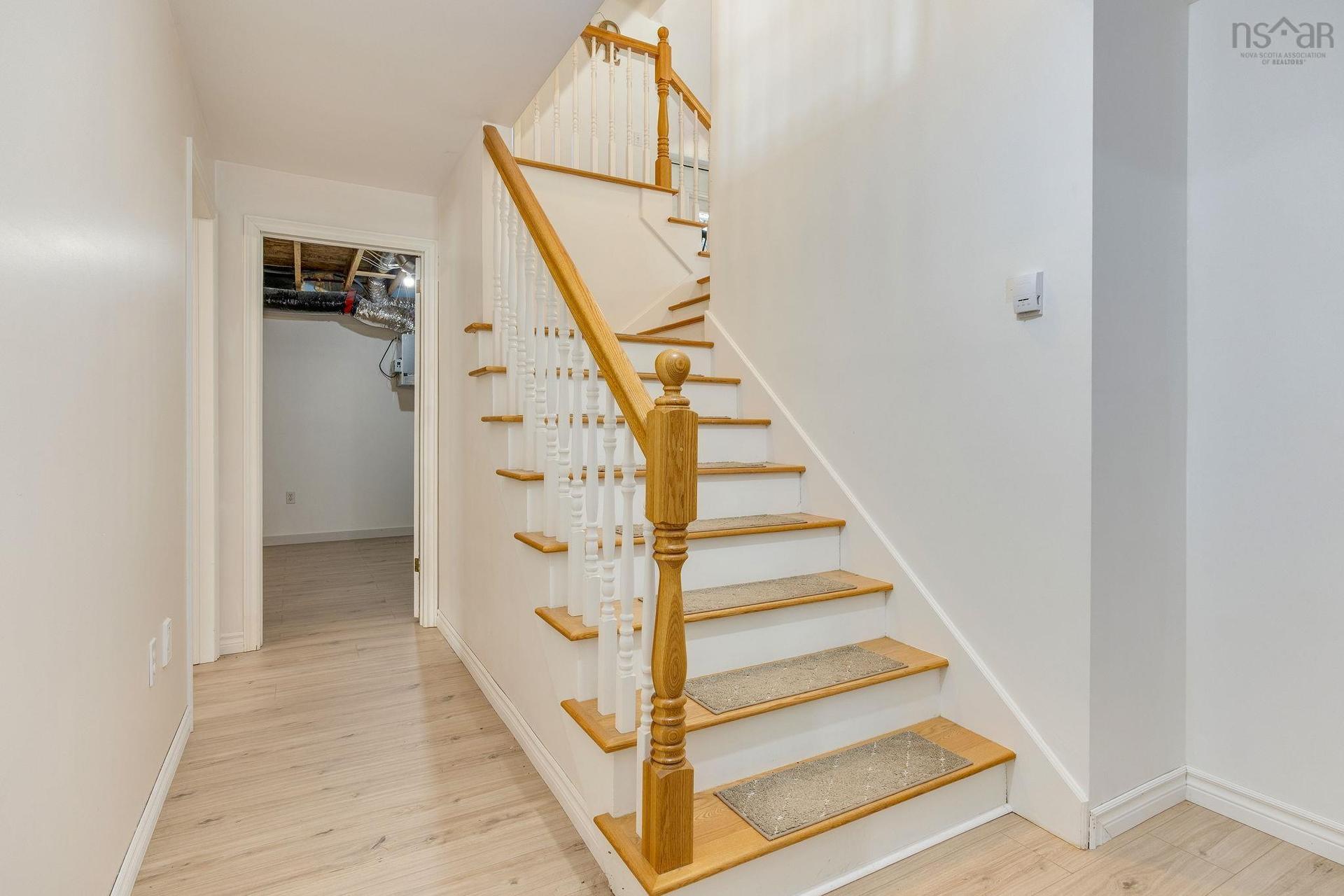 10 Brookside Avenue, Lantz, NS - Indoor Photo Showing Other Room