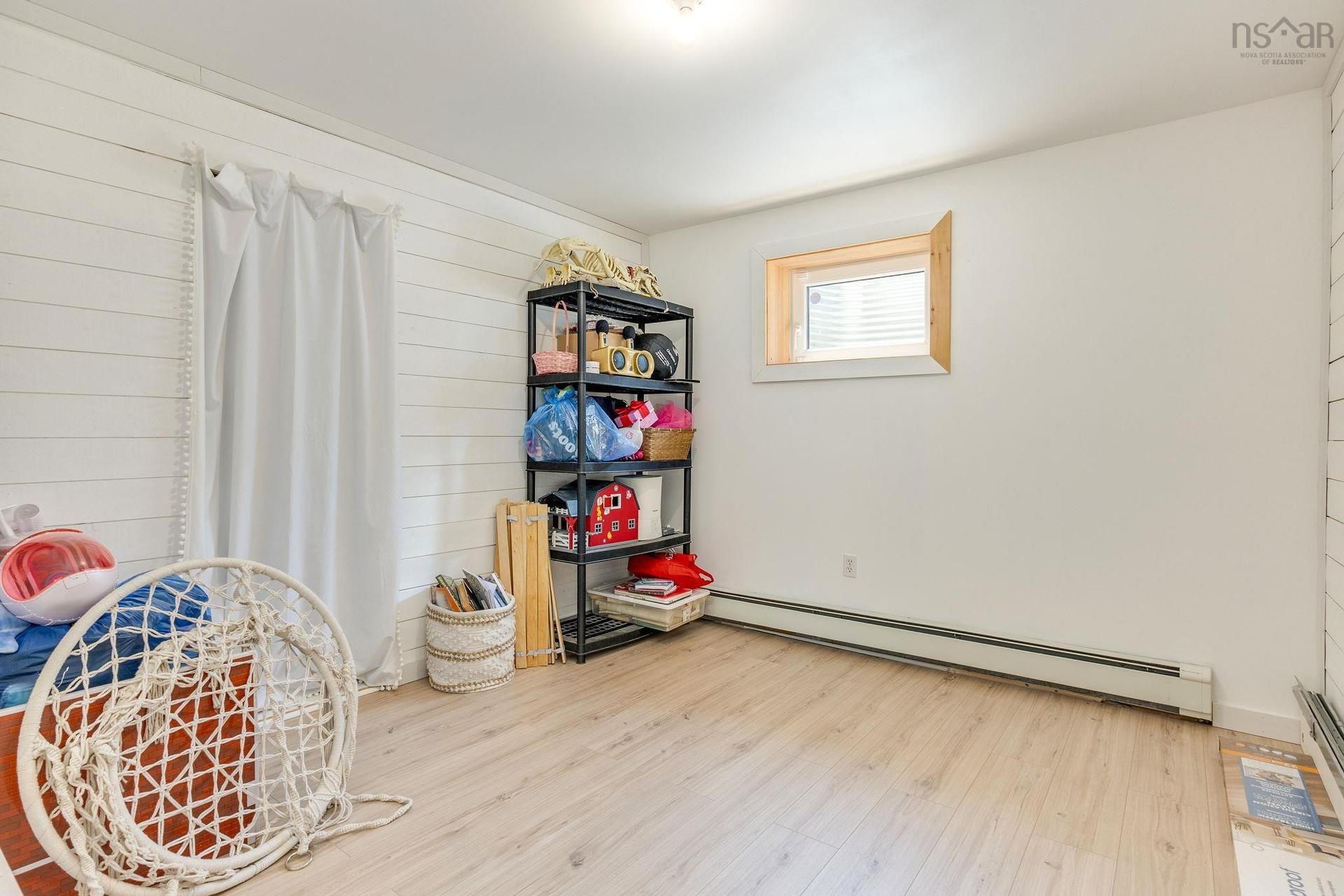 10 Brookside Avenue, Lantz, NS - Indoor Photo Showing Other Room