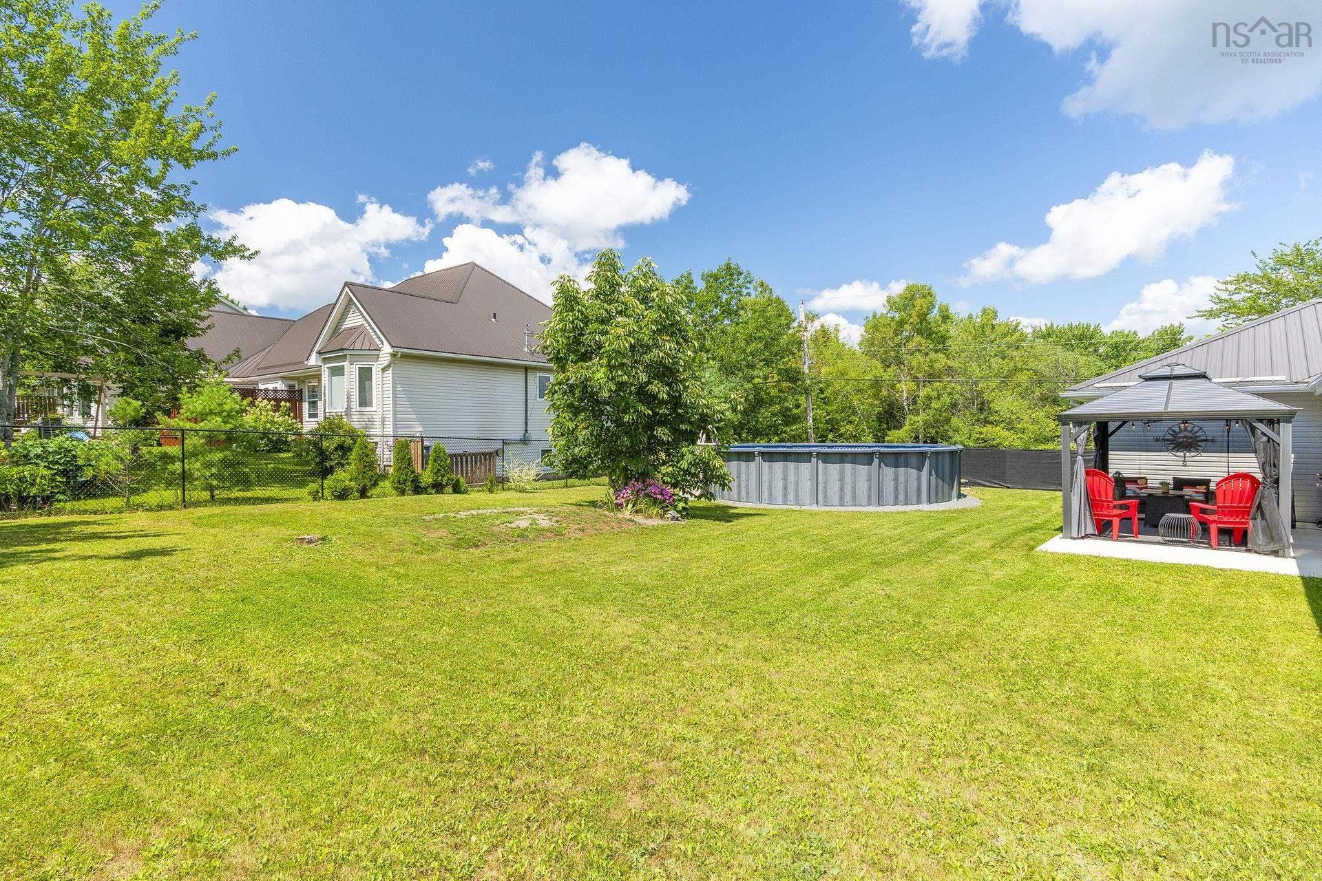 10 Brookside Avenue, Lantz, NS - Outdoor