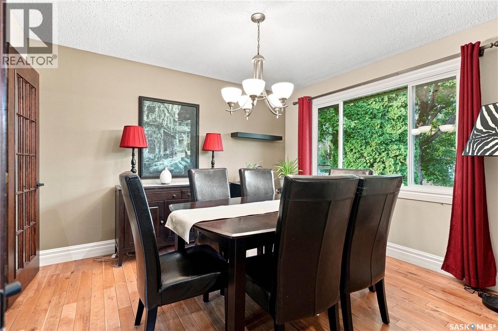 123 Trent Crescent, Saskatoon, SK - Indoor Photo Showing Dining Room
