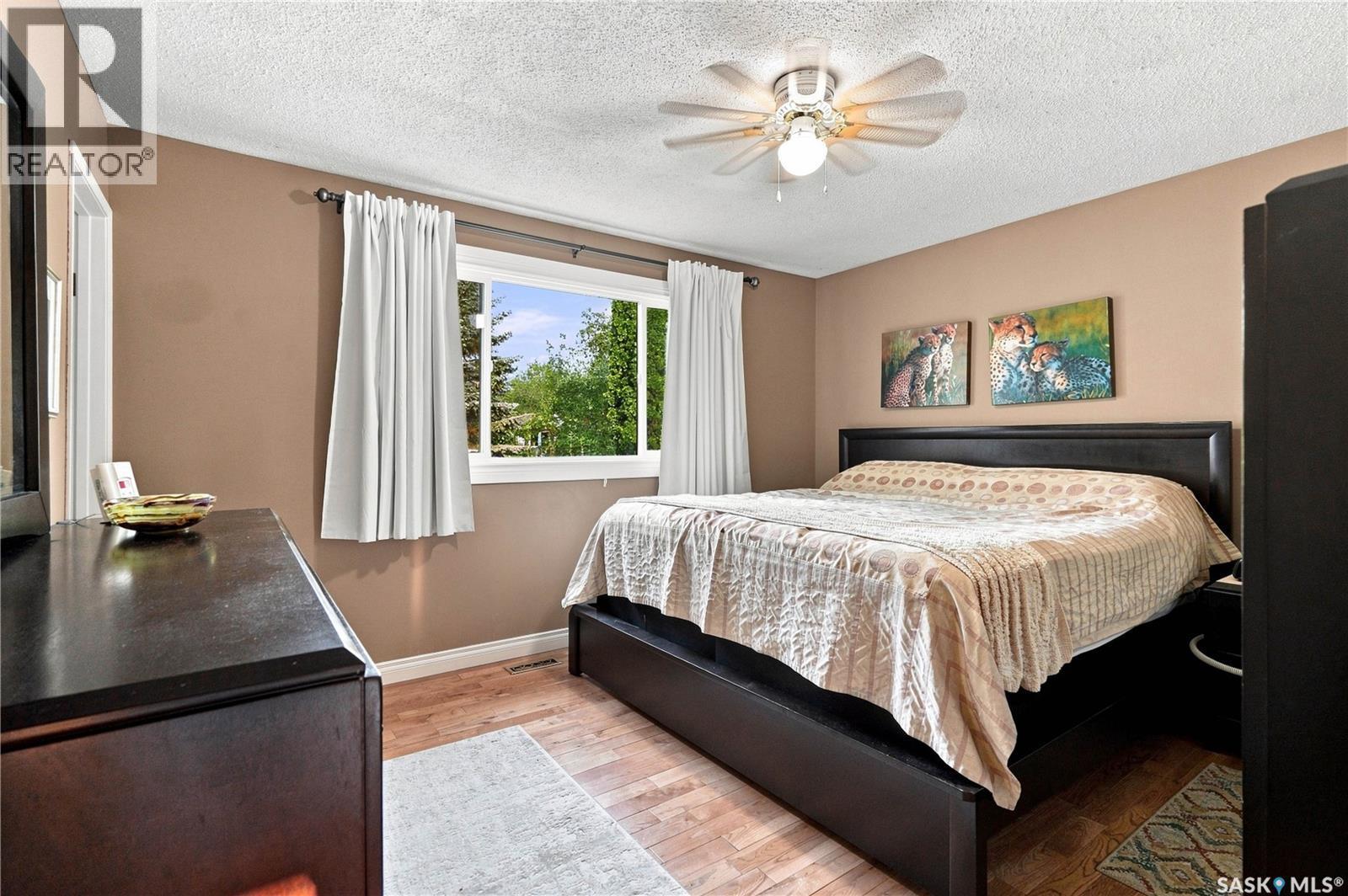 123 Trent Crescent, Saskatoon, SK - Indoor Photo Showing Bedroom