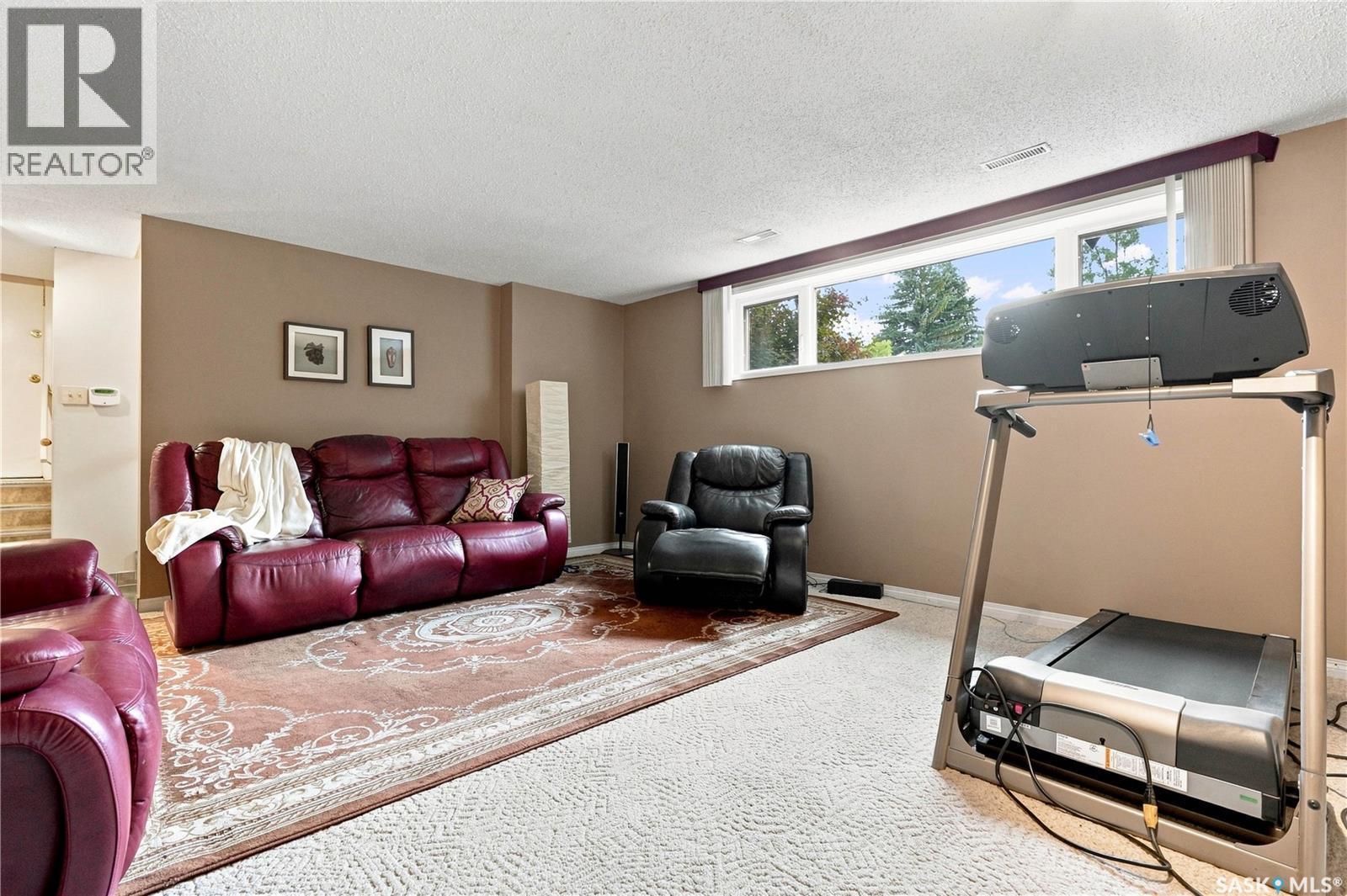 123 Trent Crescent, Saskatoon, SK - Indoor Photo Showing Gym Room