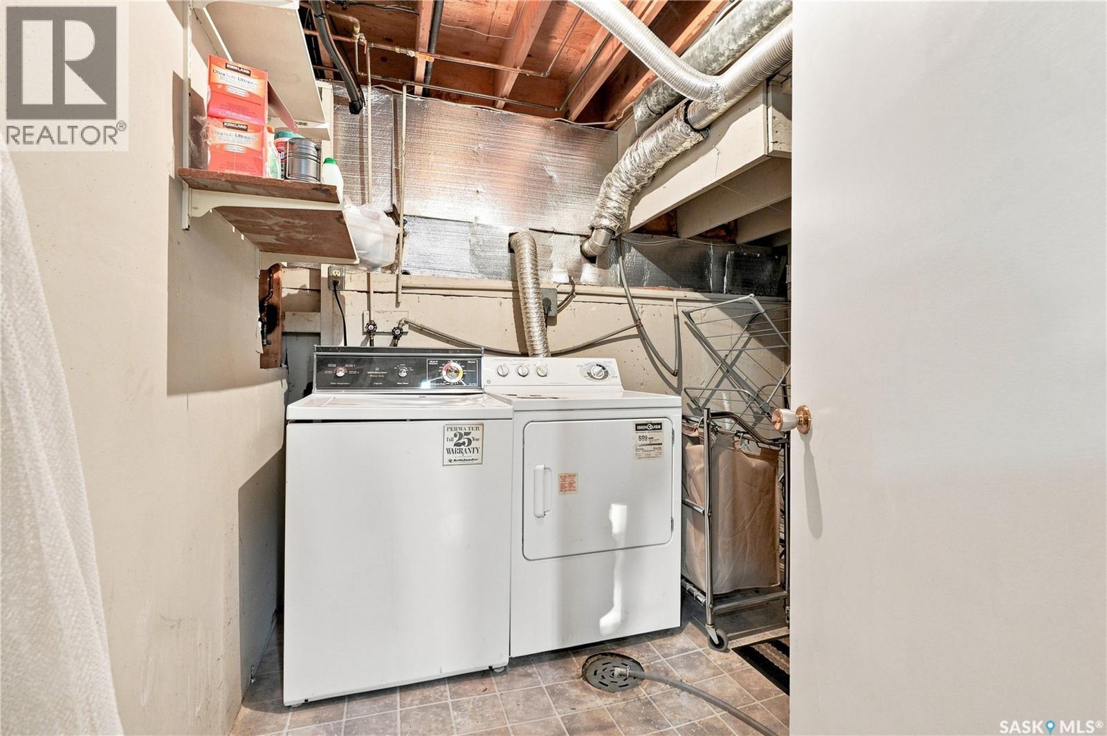 123 Trent Crescent, Saskatoon, SK - Indoor Photo Showing Laundry Room