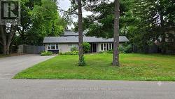 1065 BOMORDA DRIVE Oakville, ON L6H 1Y3