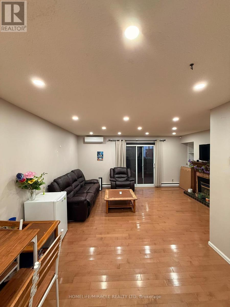 48 - 115 Wright Crescent, Kingston, ON - Indoor