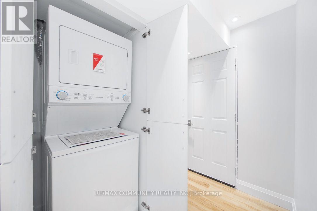 Bsmt - 2447 Moonlight Crescent, Pickering, ON - Indoor Photo Showing Laundry Room