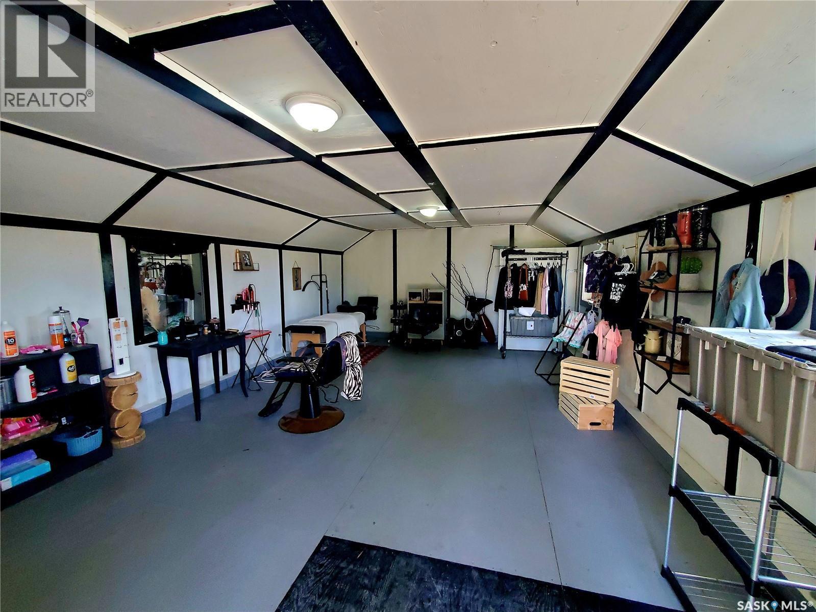 Neville Acreage, Neville, SK - Indoor Photo Showing Other Room