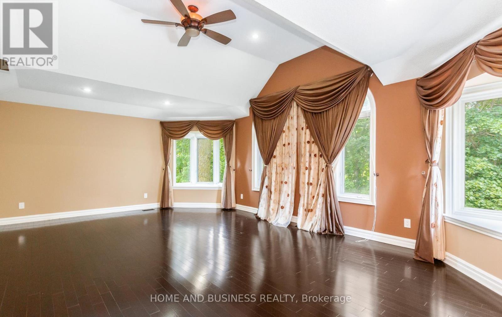 1755 Birchwood Drive, Mississauga, ON - Indoor Photo Showing Other Room