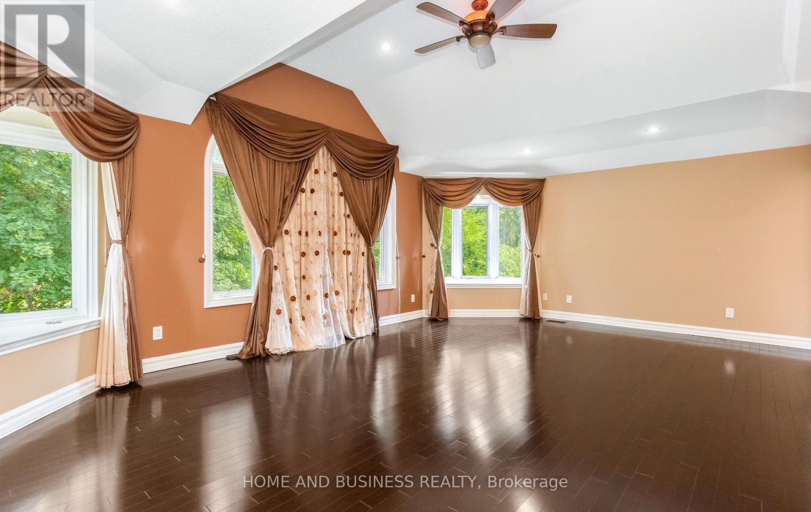 1755 Birchwood Drive, Mississauga, ON - Indoor Photo Showing Other Room