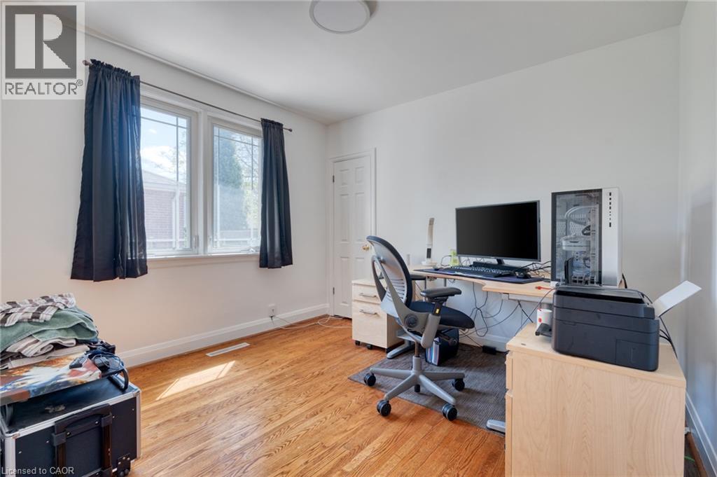 27 Delevan Crescent, Hamilton, ON - Indoor Photo Showing Office