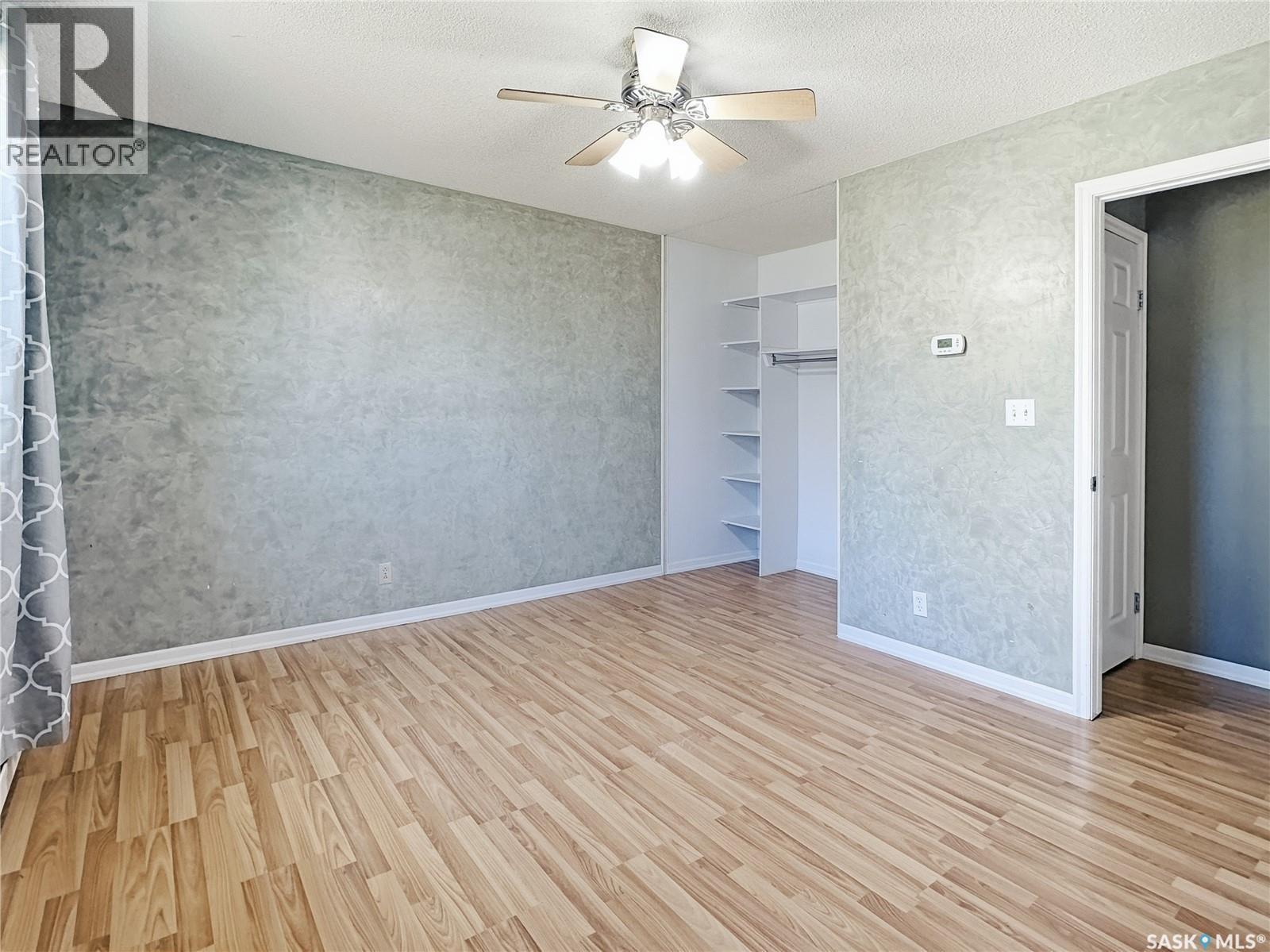 609 Railway Avenue, Balcarres, SK - Indoor Photo Showing Other Room