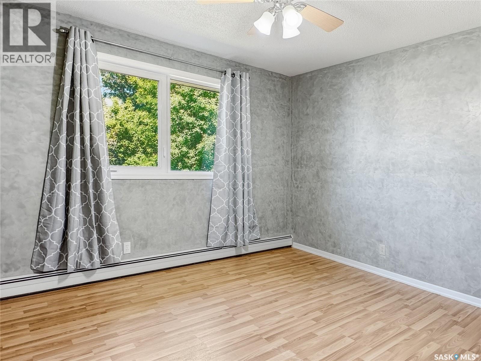 609 Railway Avenue, Balcarres, SK - Indoor Photo Showing Other Room