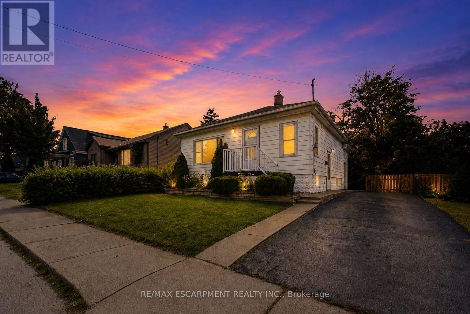 22 David Avenue, Hamilton, ON - Outdoor