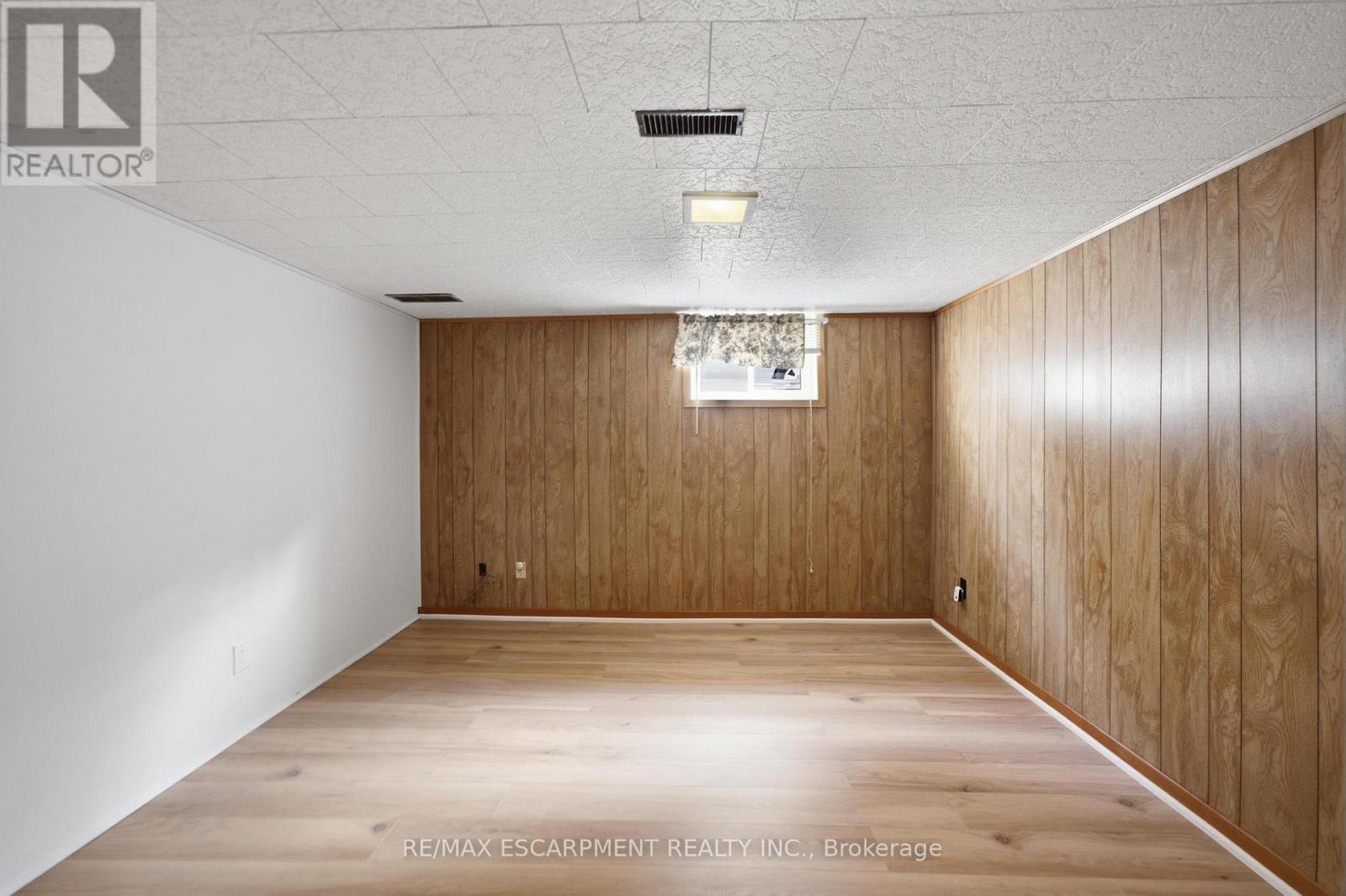 22 David Avenue, Hamilton, ON - Indoor Photo Showing Other Room