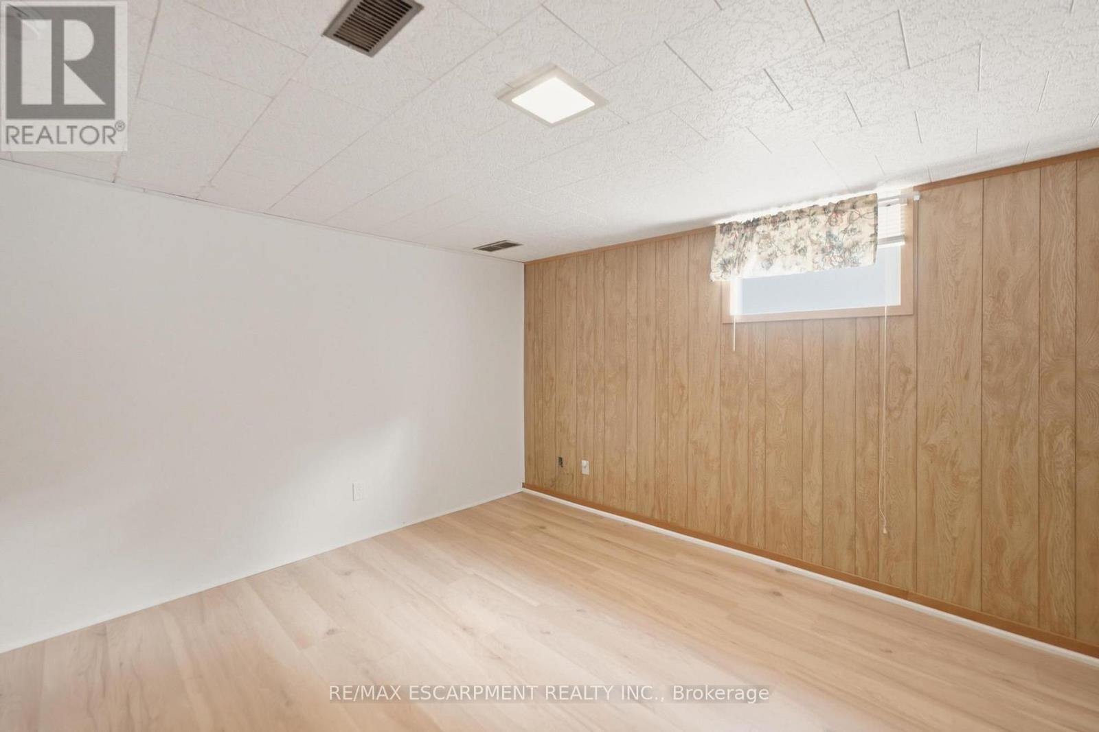 22 David Avenue, Hamilton, ON - Indoor Photo Showing Other Room