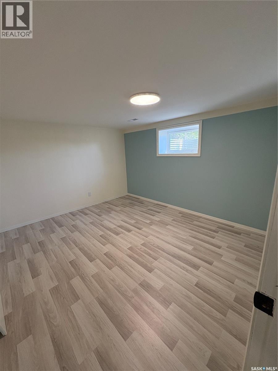 401 2Nd Avenue N, Rose Valley, SK - Indoor