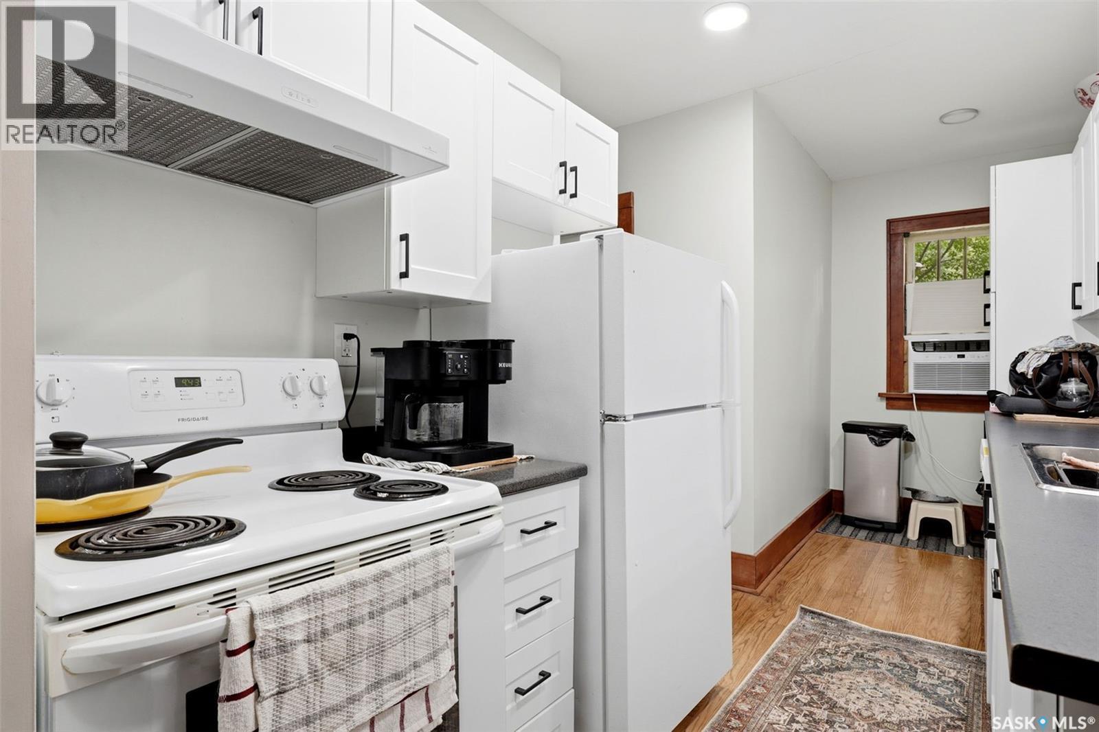 1555 Retallack Street, Regina, SK - Indoor Photo Showing Kitchen