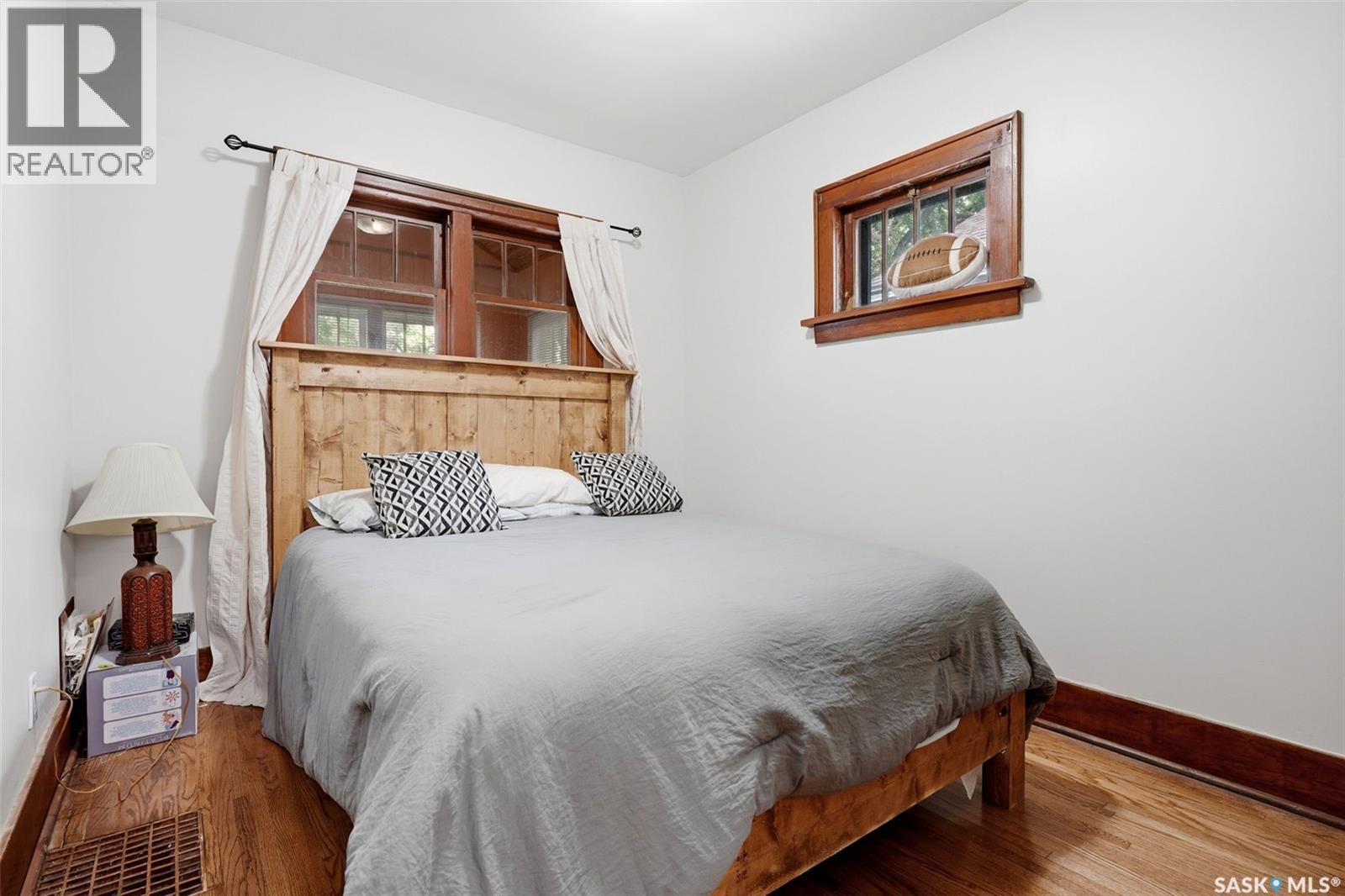 1555 Retallack Street, Regina, SK - Indoor Photo Showing Bedroom