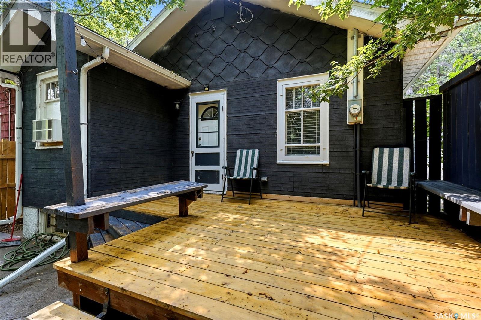 1555 Retallack Street, Regina, SK - Outdoor With Deck Patio Veranda With Exterior
