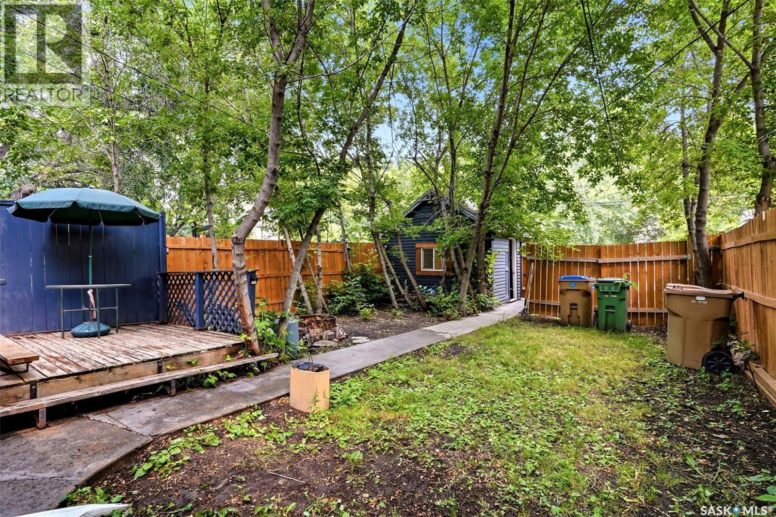 1555 Retallack Street, Regina, SK - Outdoor With Deck Patio Veranda