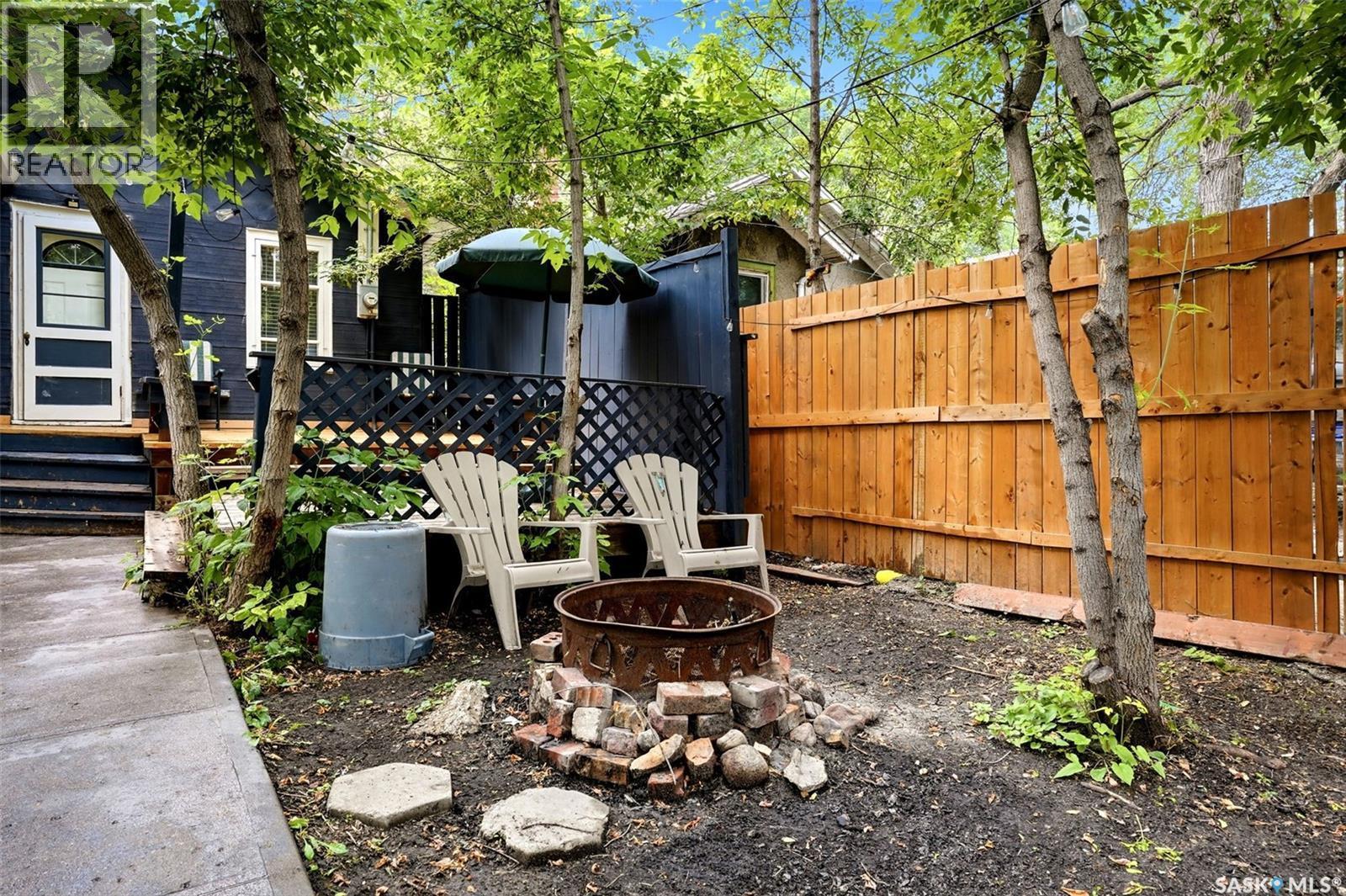 1555 Retallack Street, Regina, SK - Outdoor