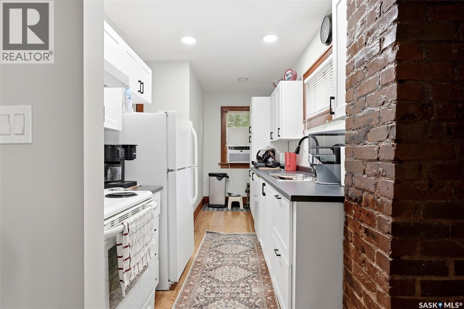 1555 Retallack Street, Regina, SK - Indoor Photo Showing Kitchen