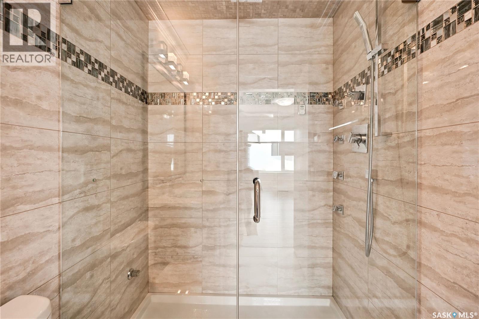 3325 Green Brook Road, Regina, SK - Indoor Photo Showing Bathroom