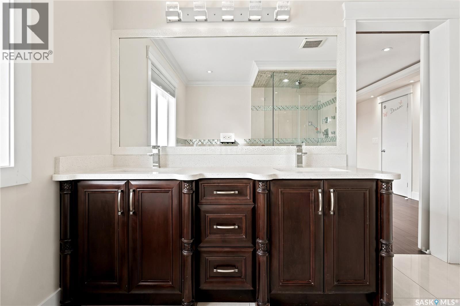 3325 Green Brook Road, Regina, SK - Indoor Photo Showing Bathroom