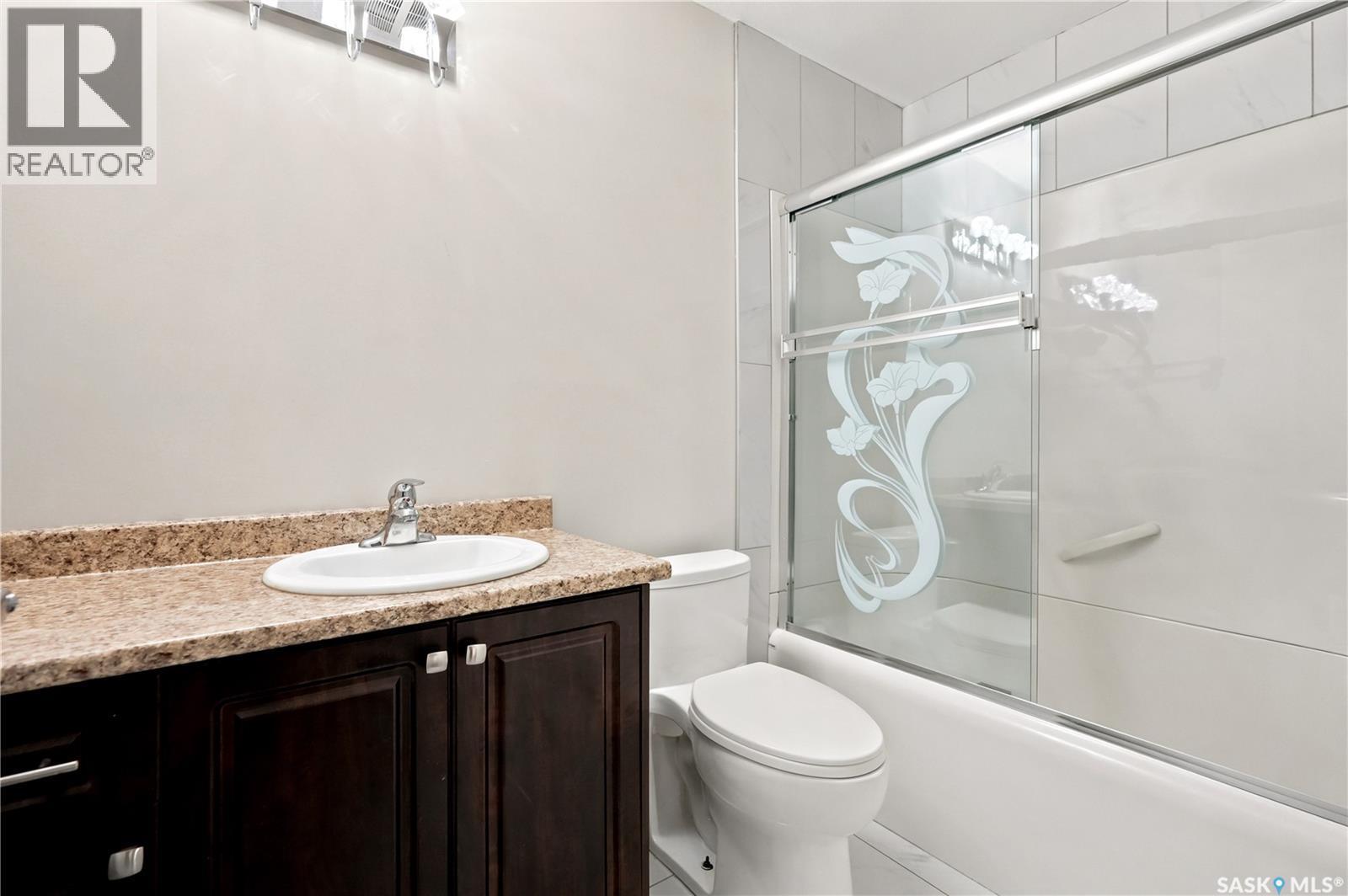 3325 Green Brook Road, Regina, SK - Indoor Photo Showing Bathroom