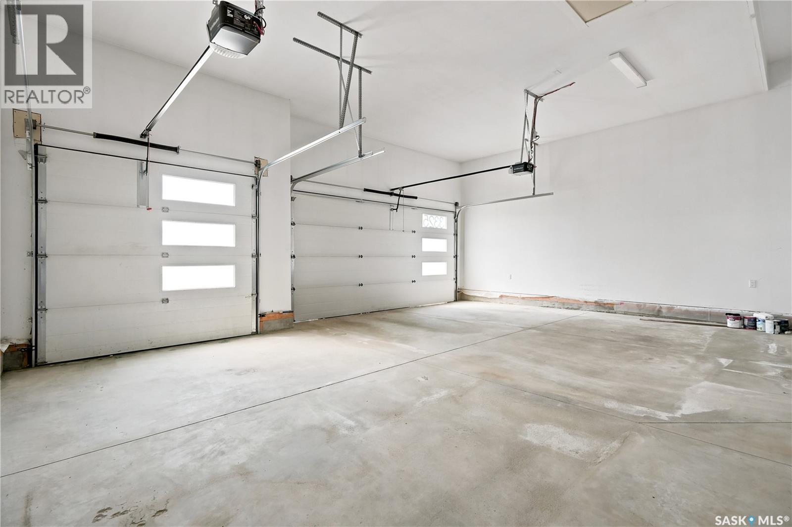 3325 Green Brook Road, Regina, SK - Indoor Photo Showing Garage