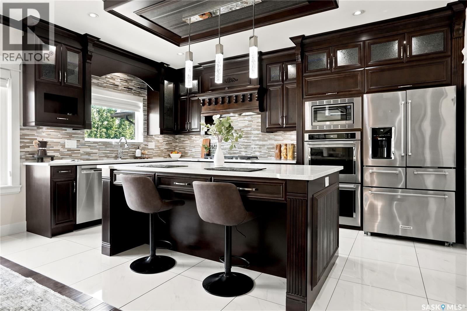 3325 Green Brook Road, Regina, SK - Indoor Photo Showing Kitchen With Stainless Steel Kitchen With Upgraded Kitchen