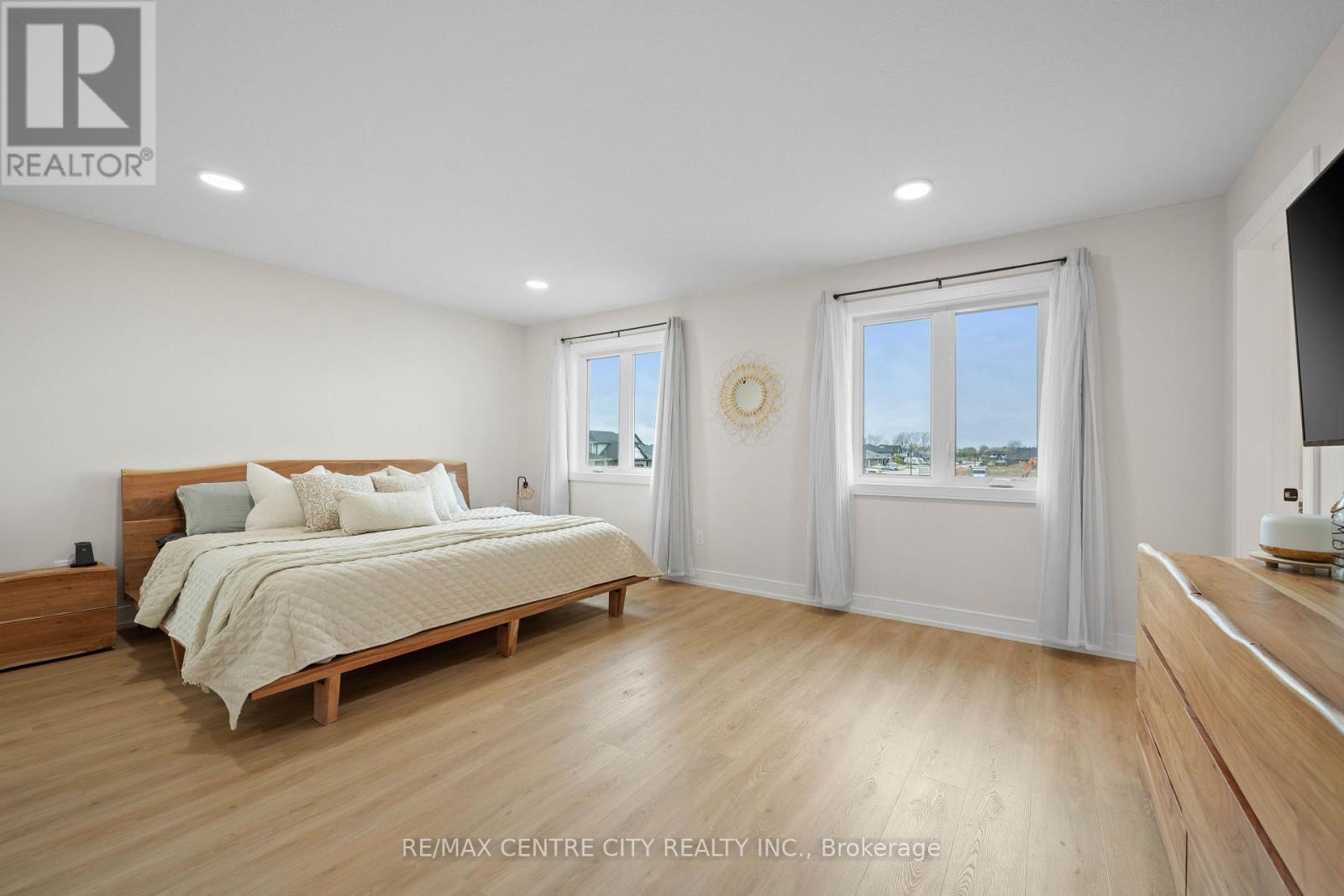 Spacious Primary Bedroom - 76 Styles Drive, St. Thomas, ON - Indoor Photo Showing Bedroom