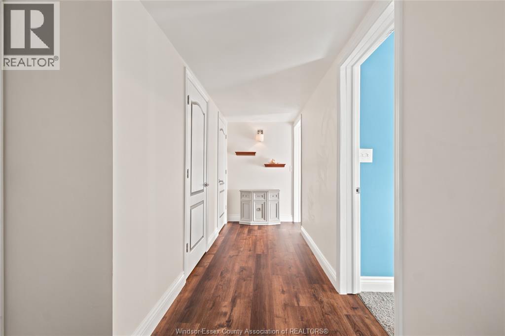 6 Joaney Lane, Cottam, ON - Indoor Photo Showing Other Room