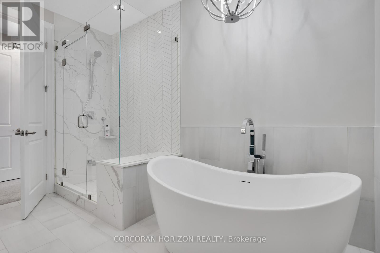305 Blair Creek Drive, Kitchener, ON - Indoor Photo Showing Bathroom