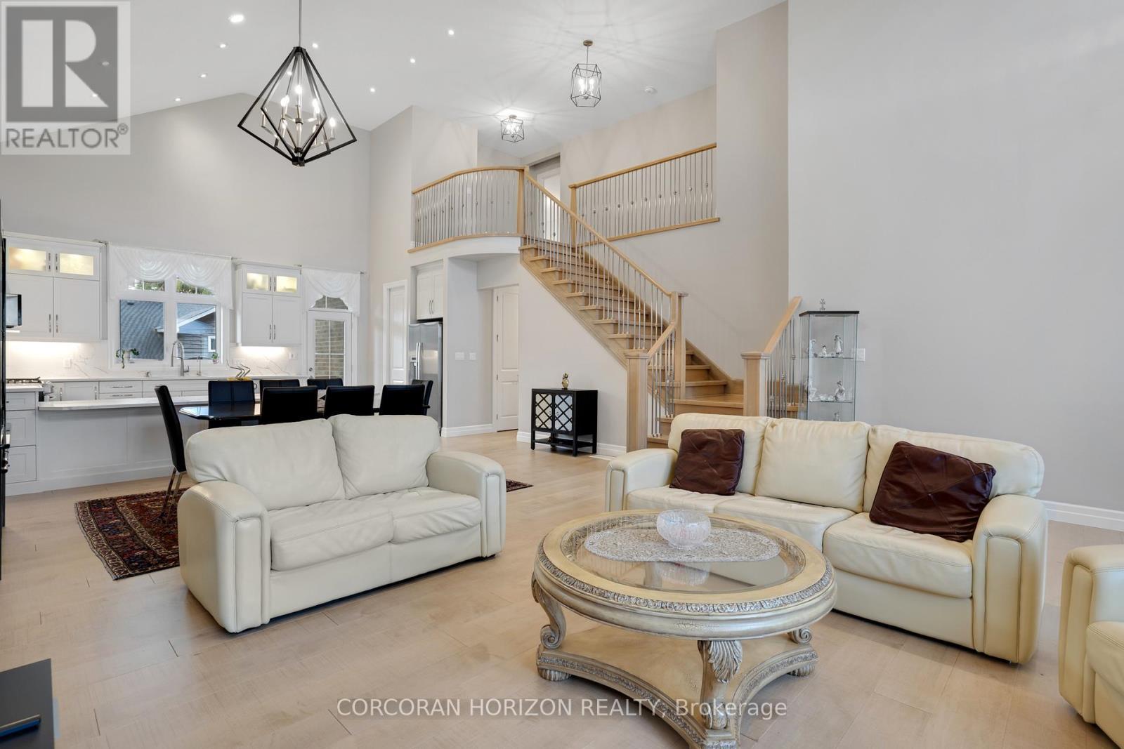 305 Blair Creek Drive, Kitchener, ON - Indoor Photo Showing Living Room
