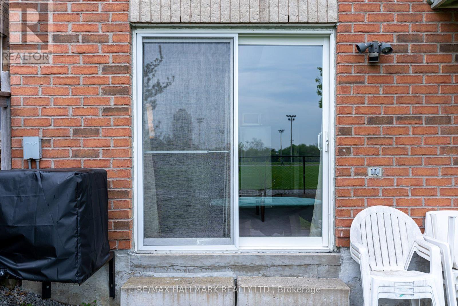 Bsmt - 97 Maple Ridge Crescent, Markham, ON - Outdoor With Exterior